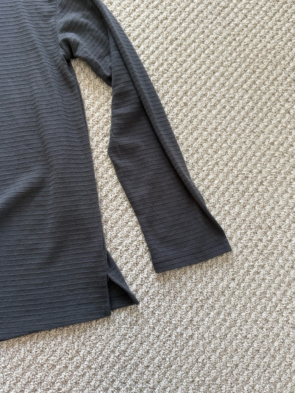 Set of 2 Crew/Scoop Neck Sweaters - Picture 9 of 10